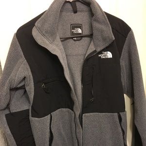 Men’s Small Grey Northface Denali Jacket